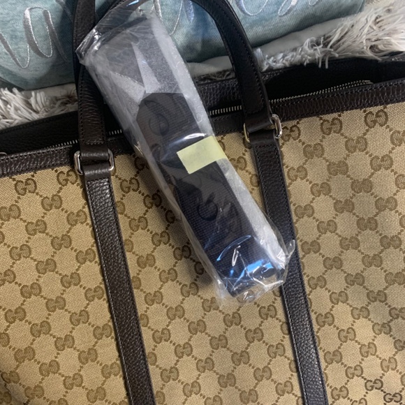 Gucci Brown Canvas Tote New with Strap - Picture 2 of 10